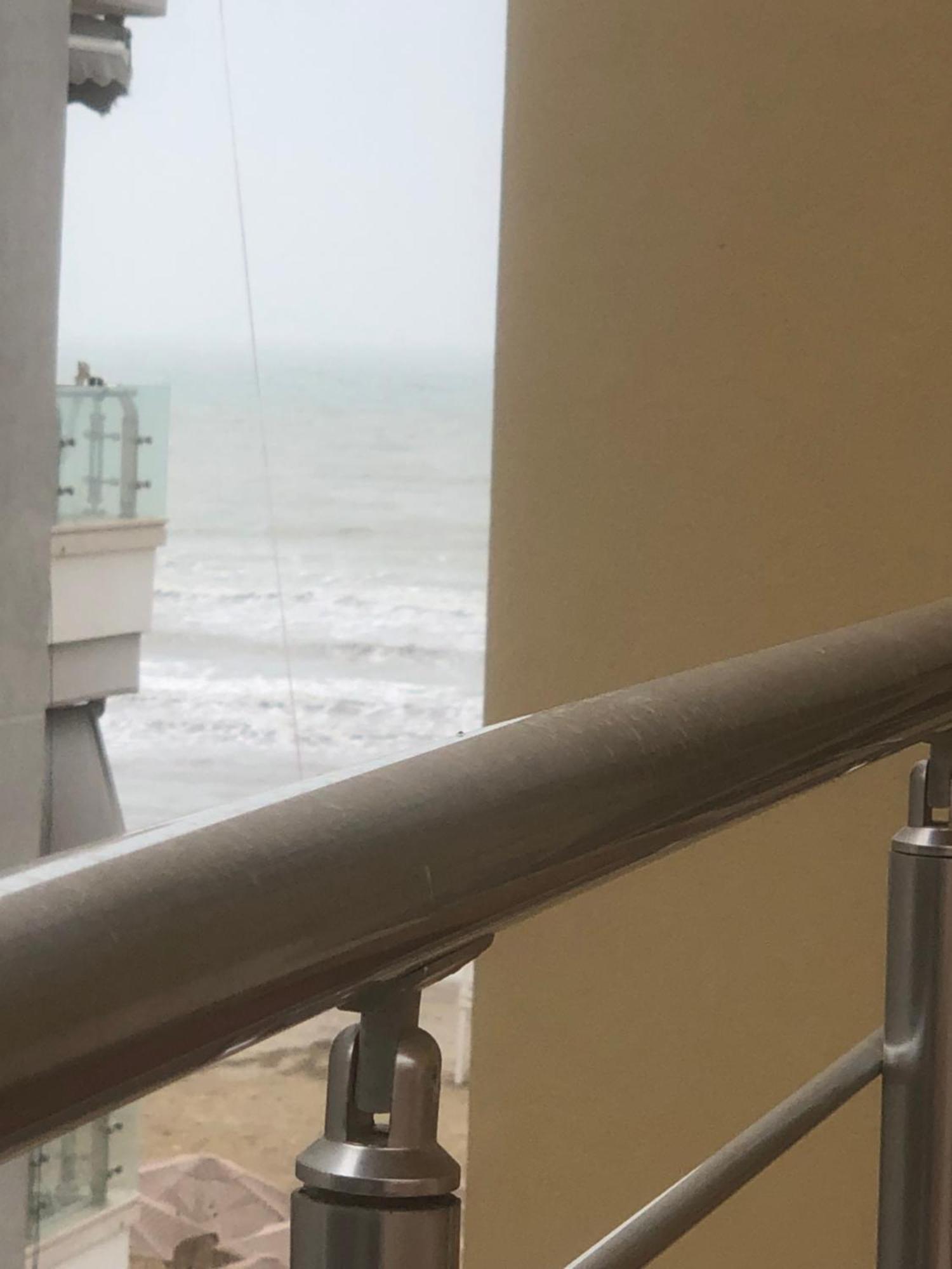 Sun & Sea Apartment Dıraç Dış mekan fotoğraf