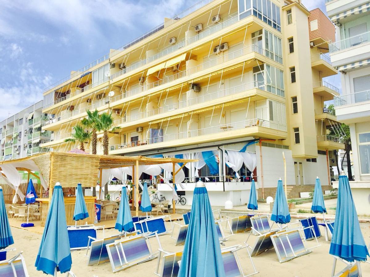 Sun & Sea Apartment Dıraç Dış mekan fotoğraf